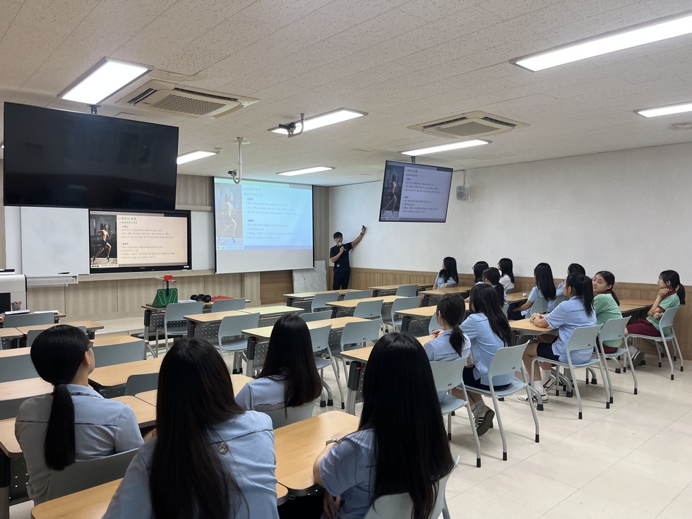 KakaoTalk_20260722_140245919_02.jpg