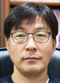 김모